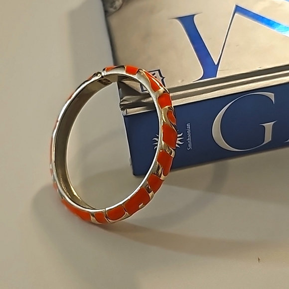 Vintage Gold Tone Enamel Cuff Clamper Bracelet. - Picture 5 of 8